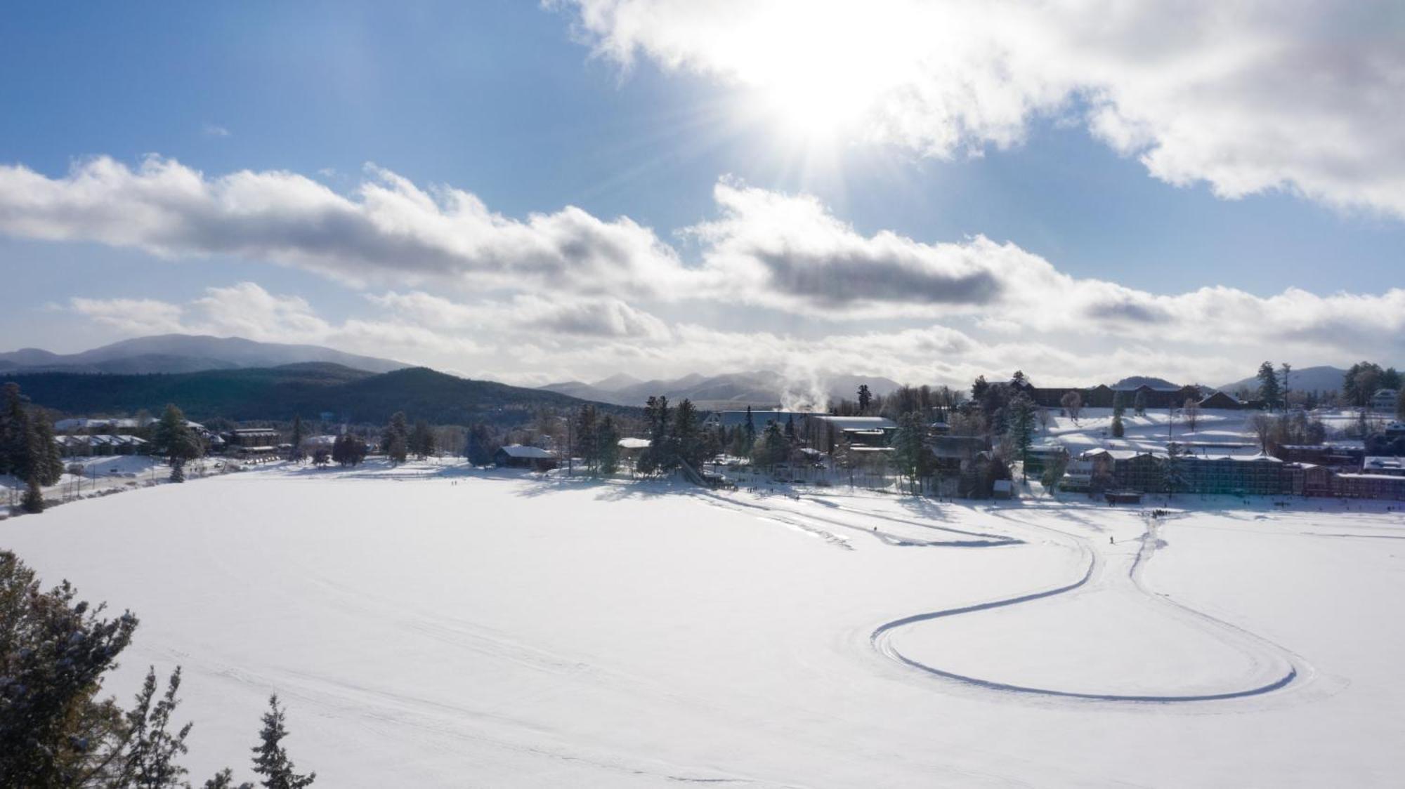 Lake Placid Inn: Main Street 外观 照片